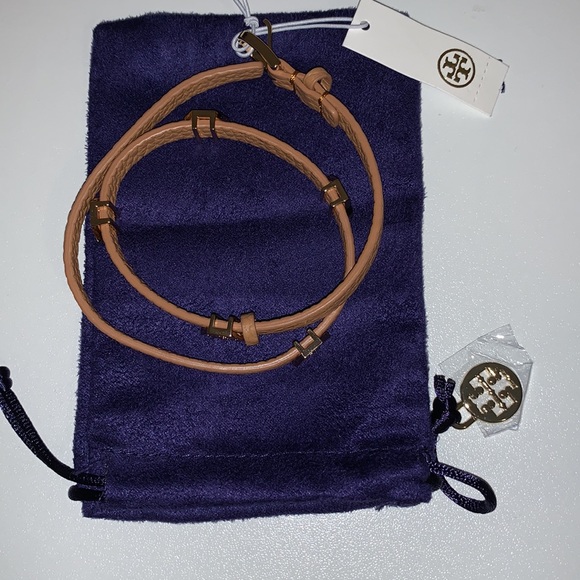 NWT: Leather double wrap bracelet with gold Hardware - Picture 2 of 4